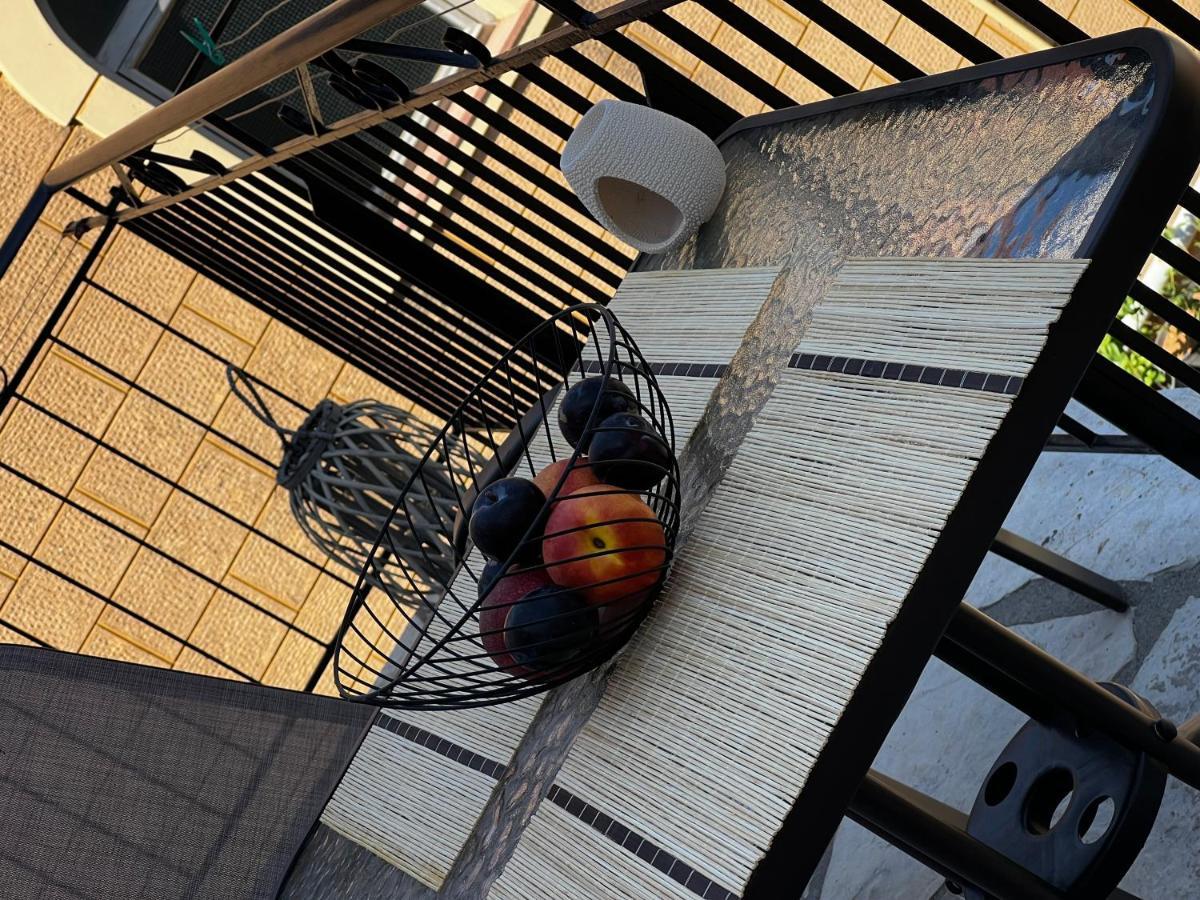Apartamento Aggelikis Studio Zóla Exterior foto
